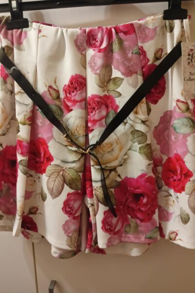 Spódnico-spodenki w kwiaty