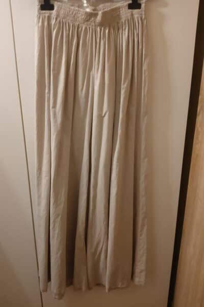 Spodnie szeroka nogawka