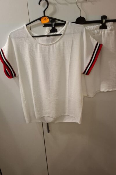 Komplet biały z lampasem