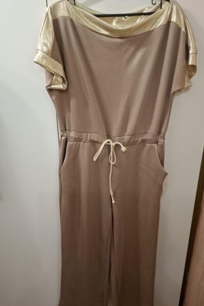 Kombinezon złote obszycie