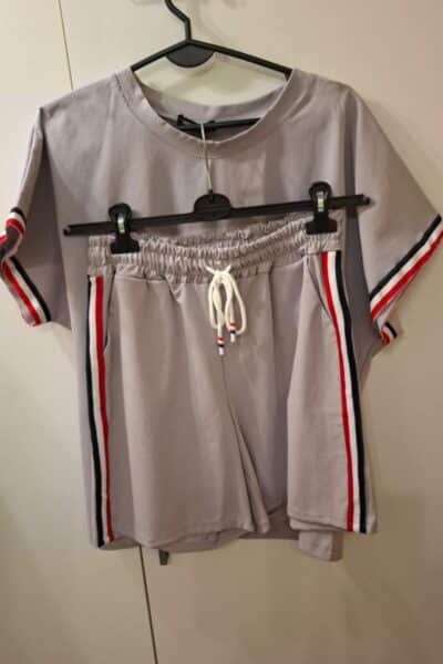 Komplet szary z lampasem