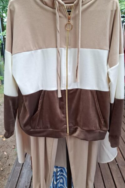 Dres welurowy w pasy