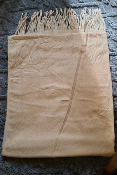 Szal gładki beżowy